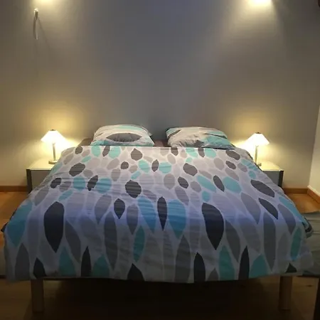 Just'Inn Bedroom * Herblay